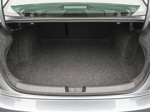 Used 2025 Volkswagen Jetta Sport FWD image 19