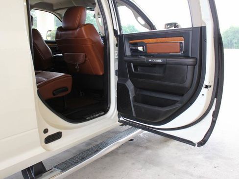 Used 2018 RAM 2500 Longhorn w/ Convenience Group AWD/4WD image 31
