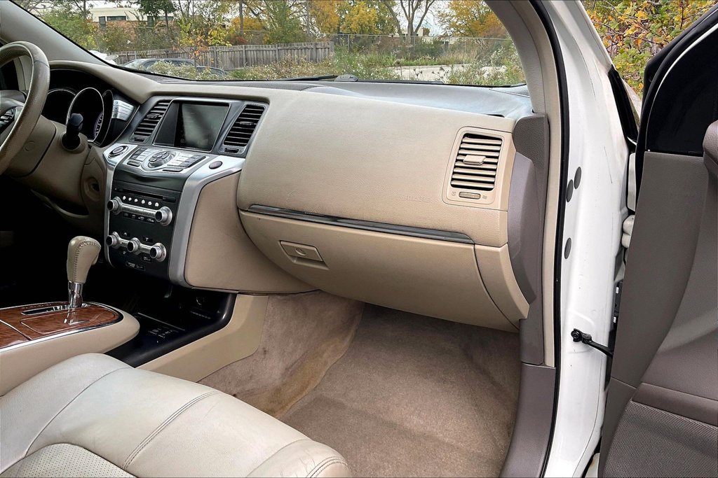 Used 2012 Nissan Murano LE w/ Platinum Pkg AWD/4WD image 16