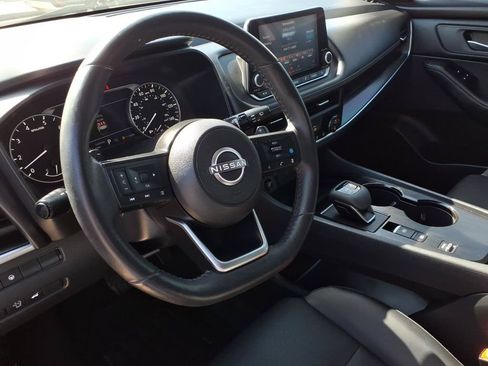 Used 2024 Nissan Rogue SV w/ SV Premium Package FWD image 18