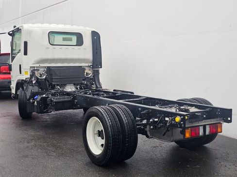 New 2025 Chevrolet Low Cab Forward 4500 XD image 2
