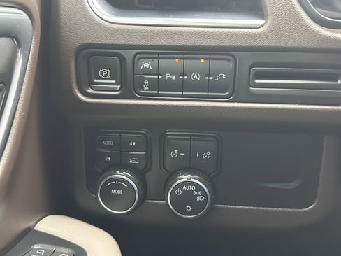 Used 2021 Chevrolet Tahoe LS w/ Driver Alert Package image 14