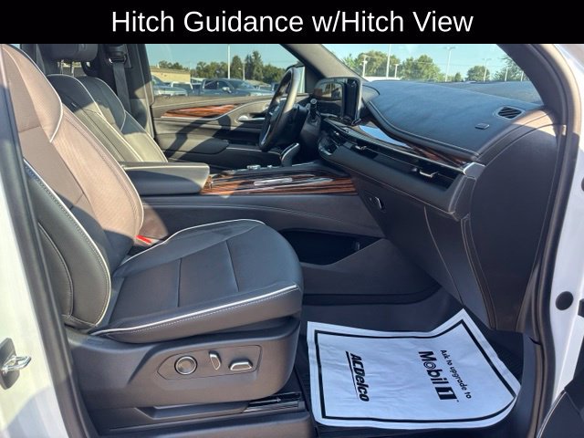 Certified 2024 Cadillac Escalade ESV Premium Luxury w/ Performance Package AWD/4WD image 30
