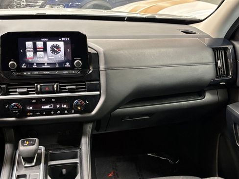 Used 2025 Nissan Pathfinder SV AWD/4WD image 38