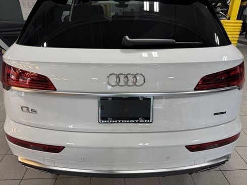 Certified 2025 Audi Q5 e Premium Plus w/ Premium Plus Package AWD/4WD image 40