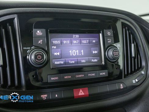 Used 2021 RAM ProMaster City Tradesman FWD image 17