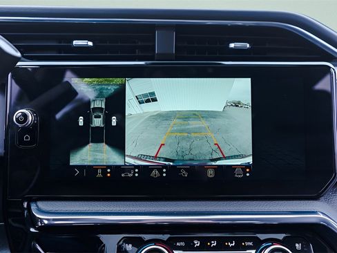 Used 2025 GMC Sierra 2500 Denali w/ Denali Reserve Package image 16