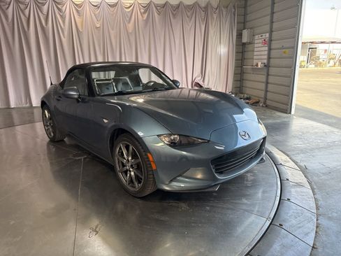 Used 2016 MAZDA MX-5 Miata Grand Touring image 3