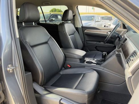 Used 2021 Volkswagen Atlas SE FWD image 31