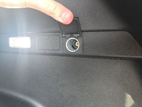 Used 2025 Chevrolet Equinox LT w/ Safety and Technology Package image 35