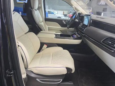 Used 2019 Lincoln Navigator L Black Label w/ Cargo Package AWD/4WD image 6