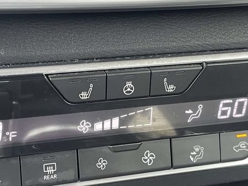 Used 2019 Nissan Altima 2.5 Platinum FWD image 22