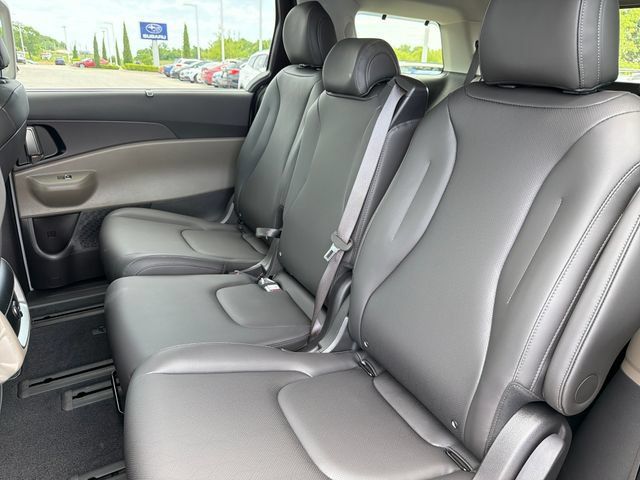 New 2026 Kia Carnival EX FWD image 19