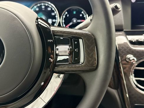 Certified 2022 Rolls-Royce Cullinan Black Badge w/ Dark Exterior Package AWD/4WD image 12