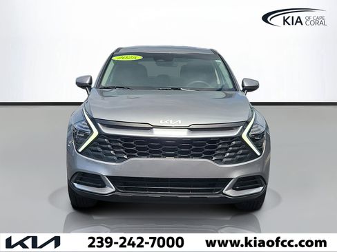 Certified 2025 Kia Sportage LX FWD image 2