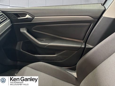 Certified 2021 Volkswagen Jetta FWD image 14