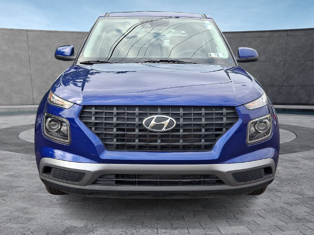 Certified 2022 Hyundai Venue SE FWD image 3