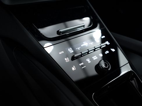 New 2026 Porsche Cayenne E-Hybrid Coupe image 15