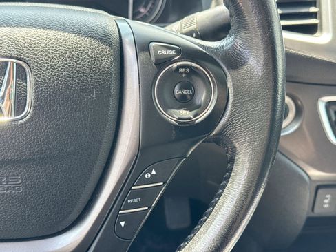 Used 2017 Honda Ridgeline RTL-T image 23