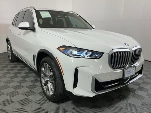 Certified 2024 BMW X5 xDrive40i w/ Premium Package image 4