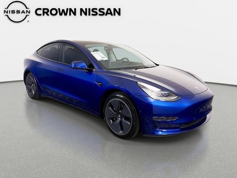 Used 2021 Tesla Model 3 Standard Range Plus RWD image 3