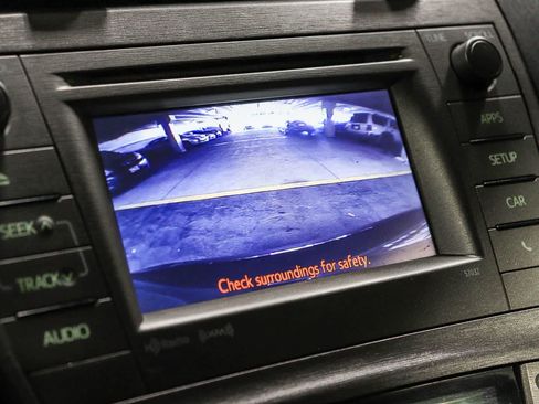 Used 2015 Toyota Prius Three w/ Solar Roof Package FWD image 25