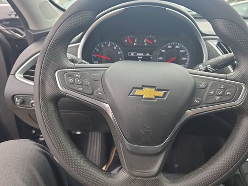 Used 2023 Chevrolet Malibu LT FWD image 13