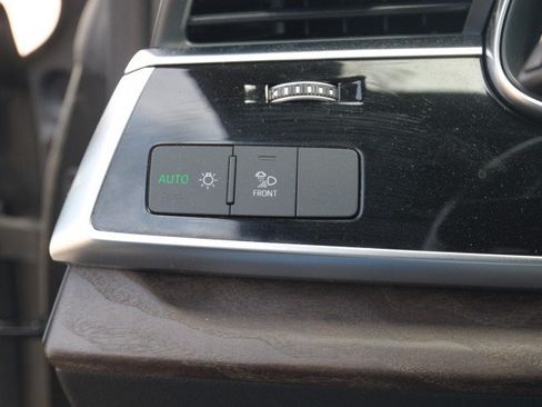 Used 2021 Audi Q8 Premium AWD/4WD image 19