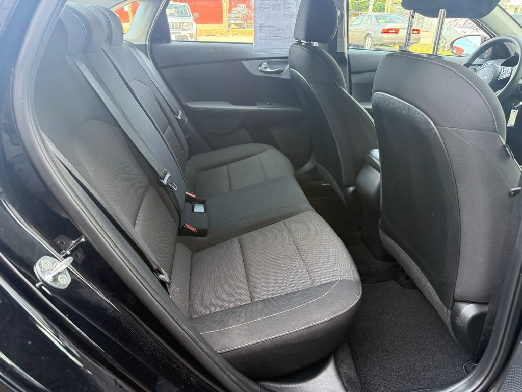 Used 2023 Kia Forte LXS FWD image 14