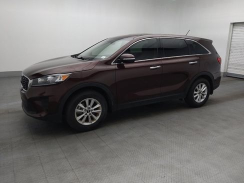 Used 2019 Kia Sorento FWD image 2