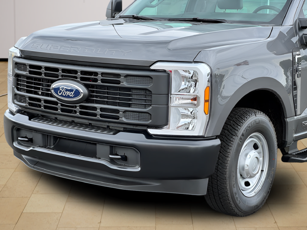 Used 2025 Ford F250 XL RWD image 31