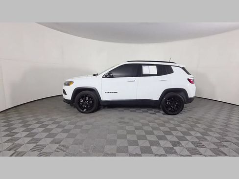 Used 2025 Jeep Compass Latitude w/ Altitude Special Edition AWD/4WD image 45