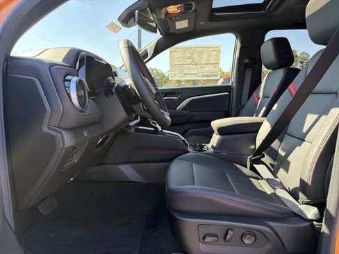 New 2026 Chevrolet Colorado Z71 w/ Technology Package image 8