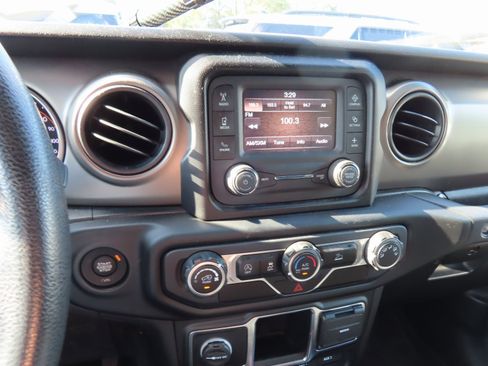 Used 2021 Jeep Wrangler Unlimited Sport image 21