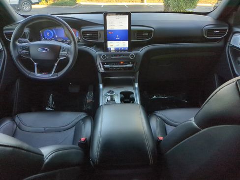 Used 2020 Ford Explorer ST w/ ST Street Pack image 13