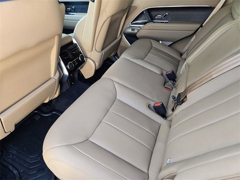 New 2026 Land Rover Range Rover SE image 20