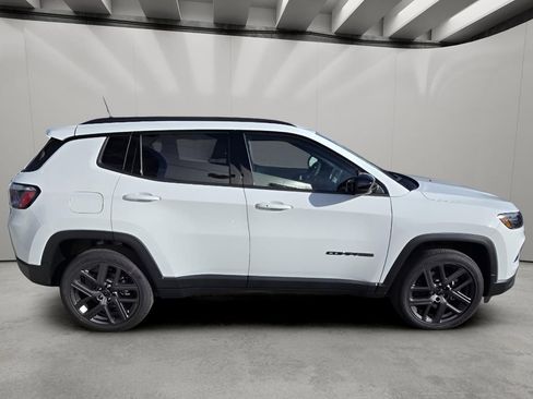 New 2026 Jeep Compass Latitude AWD/4WD image 6