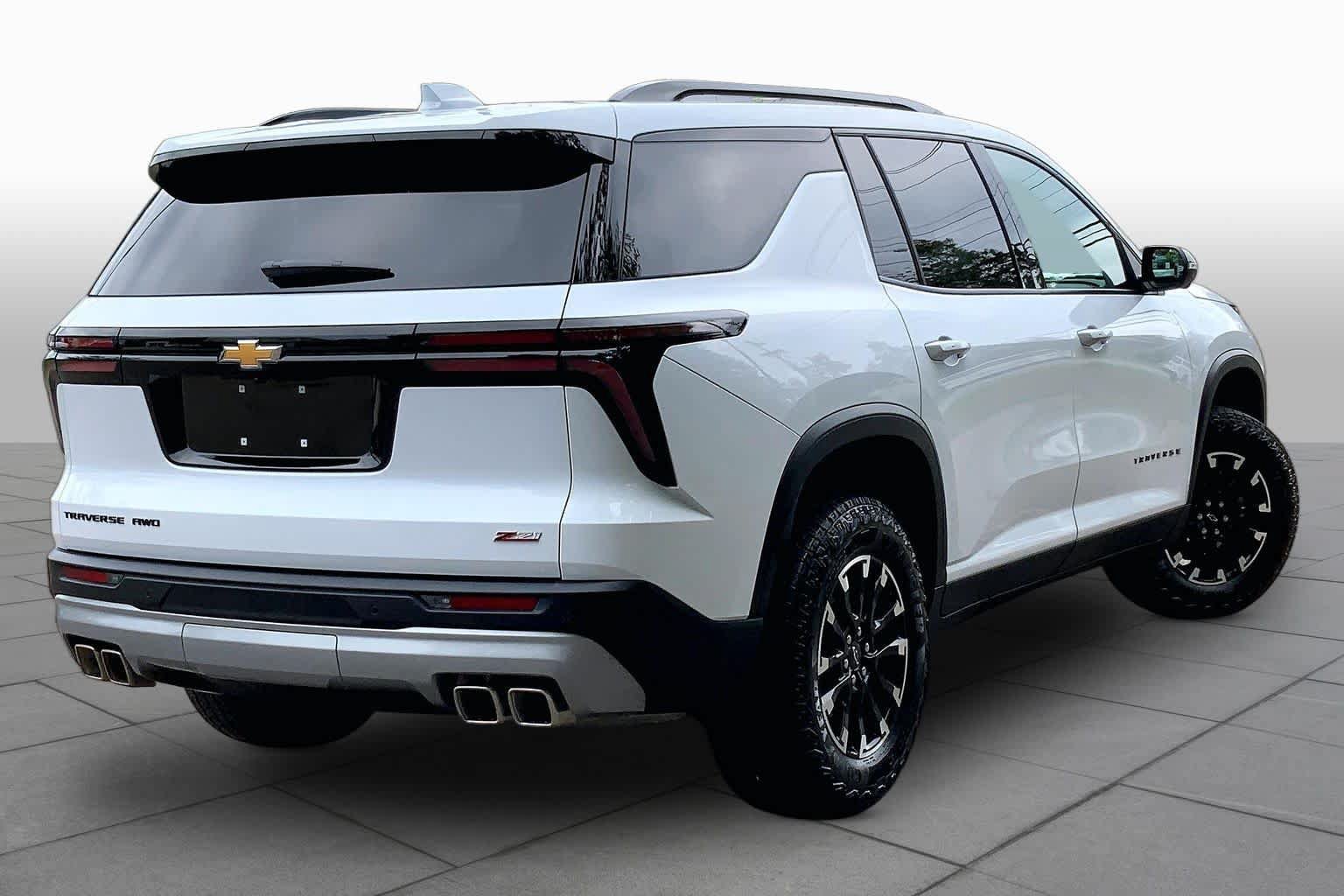 Used 2026 Chevrolet Traverse Z71 w/ Driver Confidence Package AWD/4WD image 13