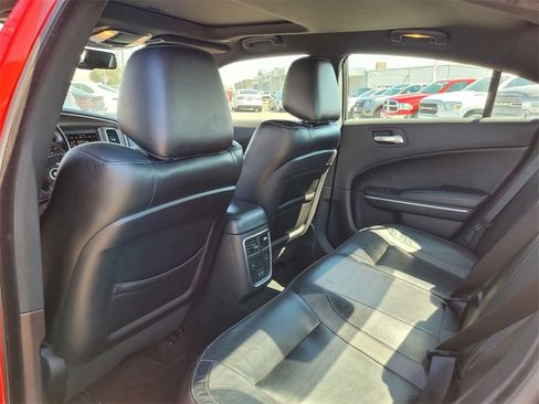 Used 2022 Dodge Charger SXT w/ Leather Interior Group image 14