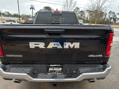 New 2026 RAM 1500 Big Horn AWD/4WD image 9