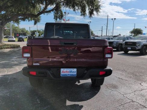 Used 2022 Jeep Gladiator Sport AWD/4WD image 5