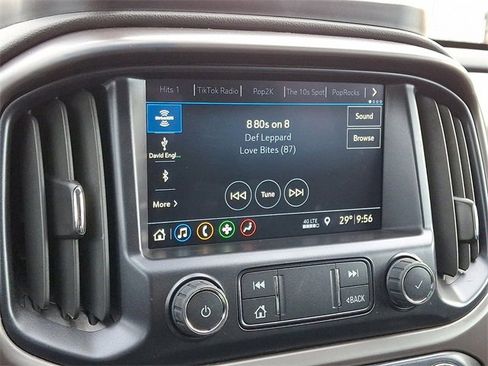 Used 2022 GMC Canyon AT4 image 3