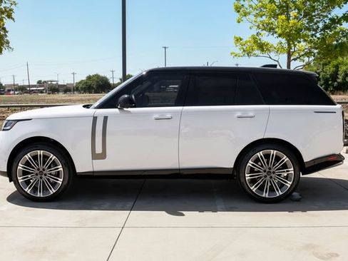 New 2026 Land Rover Range Rover SE AWD/4WD image 14