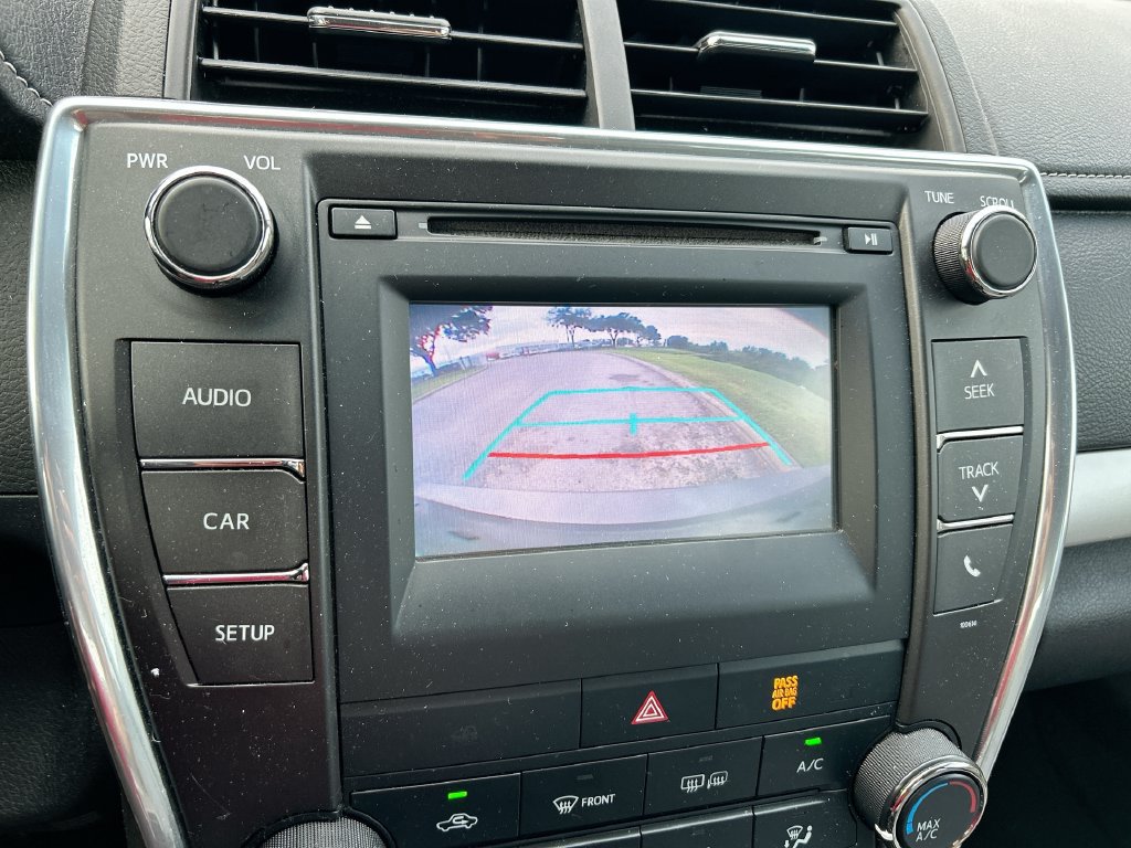 Used 2016 Toyota Camry SE FWD image 22