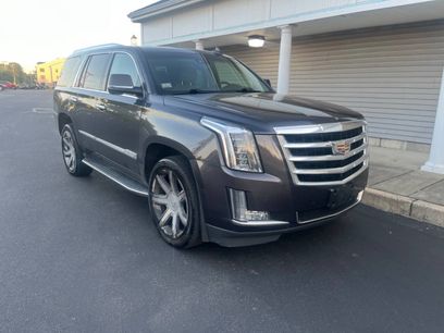 Used 2016 Cadillac Escalade Luxury