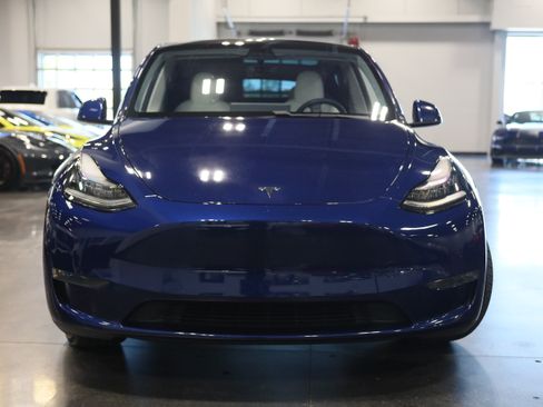Used 2021 Tesla Model Y Long Range AWD/4WD image 2