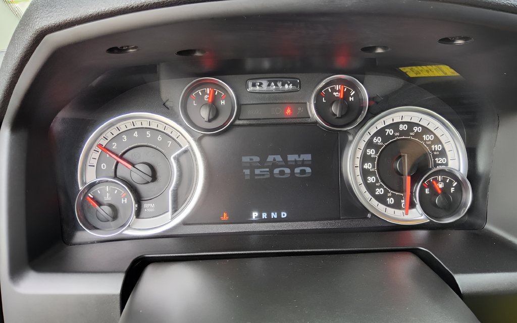 Used 2023 RAM 1500 Classic SLT w/ Electronics Group AWD/4WD image 15