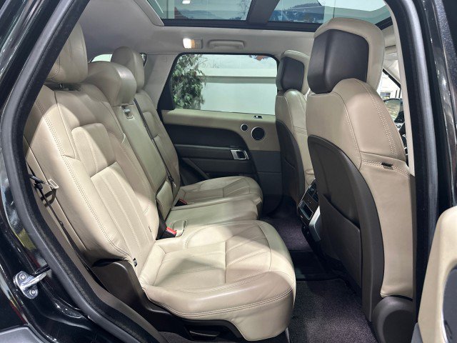 Used 2018 Land Rover Range Rover Sport HSE AWD/4WD image 49