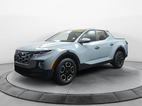 Used 2022 Hyundai Santa Cruz SE image 1