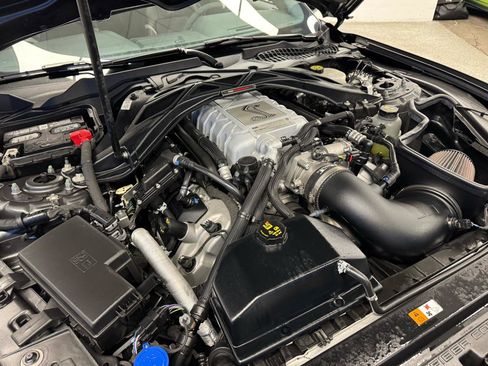 Used 2020 Ford Mustang Shelby GT500 w/ Technology Package image 29